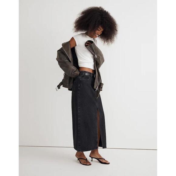 Madewell Black Denim Mid-Rise Maxi Front Split Skirt in Lunar Wash- Size 26 - Picture 2 of 9